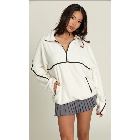 Gold Hinge IVORY MINIMALISTIC HALF-ZIP PULLOVER Fleece Jacket Cream Black Trim - Picture 1 of 9